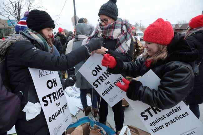Union: Chicago teachers stage 1st US charter school strike | iNFOnews.ca