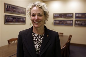 Silent CMV virus a rare, dangerous risk for unborn; efforts mount to test & raise awareness | iNFOnews.ca CP28403551