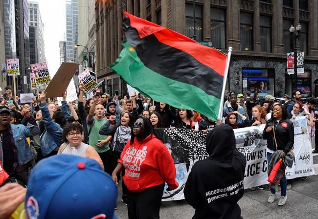 Latest: Marchers celebrate verdict in downtown Chicago | iNFOnews.ca Latest: Marchers celebrate verdict in downtown Chicago | iNFOnews.ca