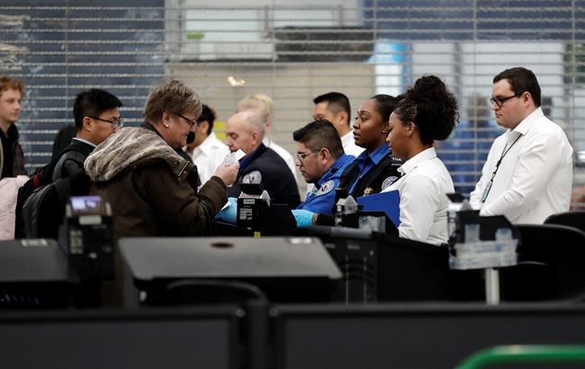 US aviation system is starting to show strains from shutdown | iNFOnews.ca
