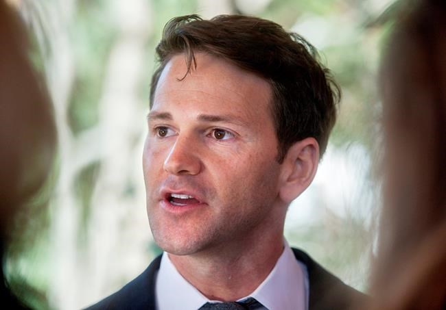 Growing signs that Aaron Schock prosecution on shaky ground | iNFOnews.ca CP1542109877
