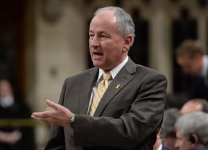 CF-18s bomb Islamic State fighting positions relieving pressure on Kurds | iNFOnews.ca CP30773095