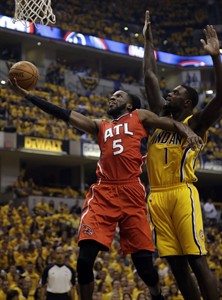 Pacers leaves no doubt in Game 7 by rolling past Hawks 92-80 for series win | iNFOnews.ca