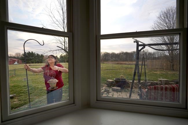 Searching for footing in a life nearly extinguished by COVID | iNFOnews.ca