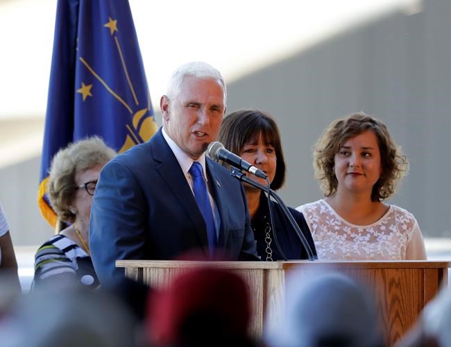 Trump presents 'partner' Pence, but no doubt who's the star | iNFOnews.ca Trump presents 'partner' Pence, but no doubt who's the star | iNFOnews.ca