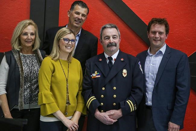 Indiana firefighter reunites with Kmart bombing survivor | iNFOnews.ca