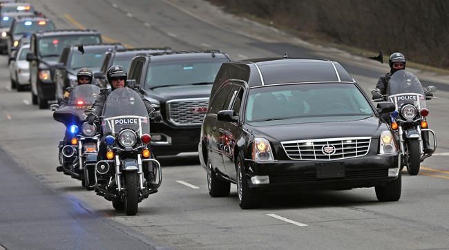 Authorities say fleeing man admitted shooting Indiana deputy | iNFOnews.ca
