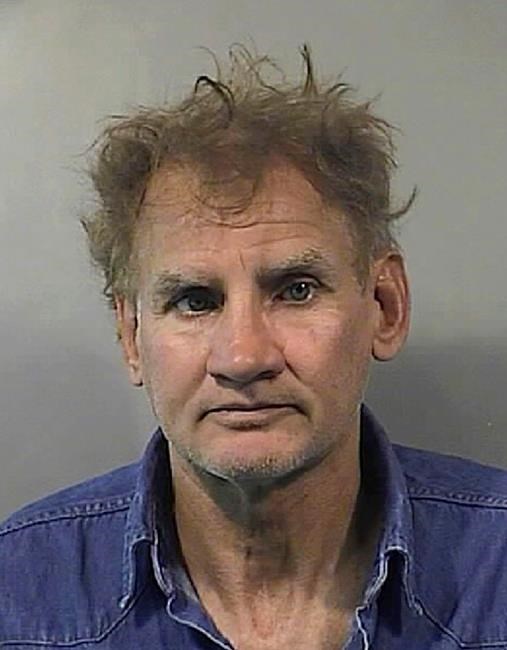 Lawn-mowing Indiana man charged in neighbour shooting spat | iNFOnews.ca Lawn-mowing Indiana man charged in neighbour shooting spat | iNFOnews.ca