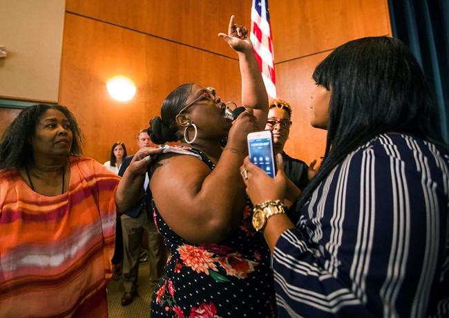 Family of black Indiana man killed by officer files lawsuit | iNFOnews.ca