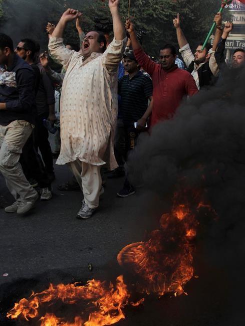 Pakistani police, opposition supporters clash in Islamabad | iNFOnews.ca Pakistani police, opposition supporters clash in Islamabad | iNFOnews.ca