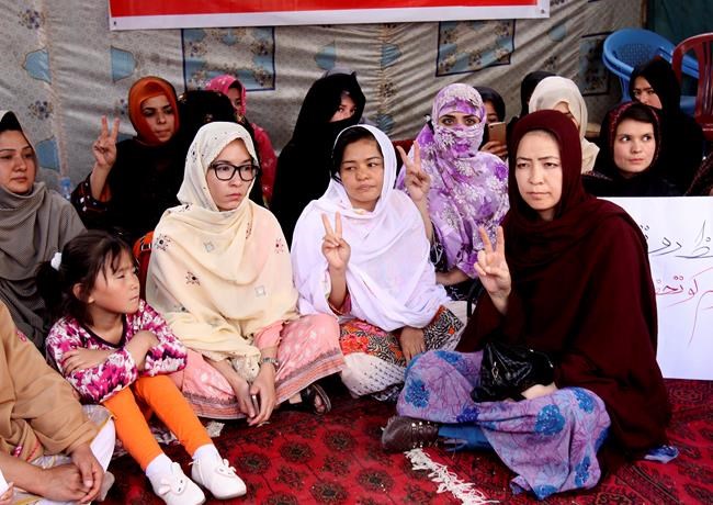 Pakistani lawyer ends protest after army reassures Shiites | iNFOnews.ca