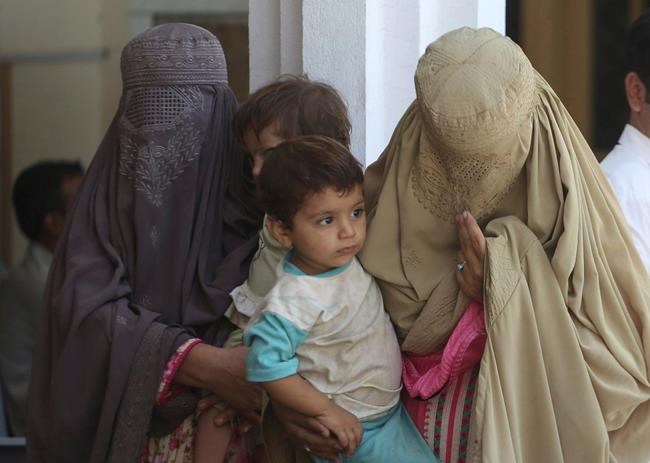 Pakistan begins drive to register Afghans who fled war | iNFOnews.ca Pakistan begins drive to register Afghans who fled war | iNFOnews.ca
