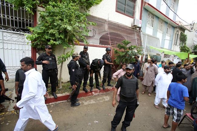 Gunmen kills 2 in attack on opposition lawmaker in Pakistan | iNFOnews.ca
