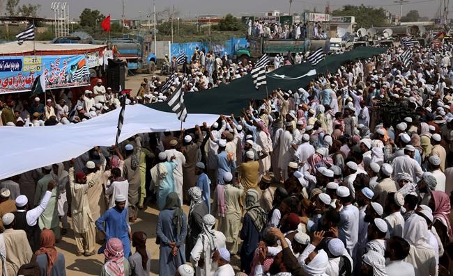 Large anti-government procession heads to Pakistan's capital | iNFOnews.ca