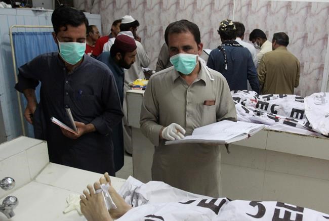 Pakistani police kill 9 suspected militants in raid | iNFOnews.ca CP1136002531