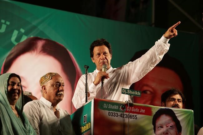 Ex-cricket star may be on the verge of win in Pakistan | iNFOnews.ca Ex-cricket star may be on the verge of win in Pakistan | iNFOnews.ca