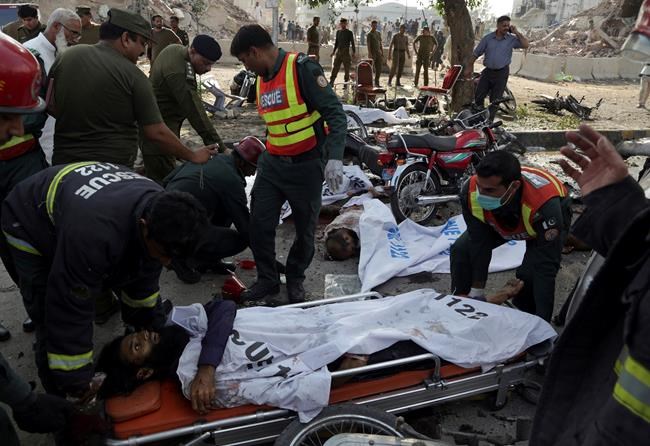 Pakistan: Suicide bombing in Lahore kills 26, wounds 54 | iNFOnews.ca