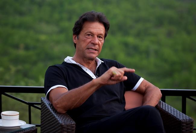 Pakistan cricket star Imran Khan wants to marry faith healer | iNFOnews.ca Pakistan cricket star Imran Khan wants to marry faith healer | iNFOnews.ca
