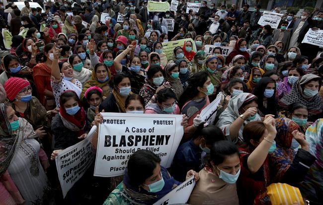 Pakistan arrests 31 people over demolishing of Hindu temple | iNFOnews.ca Pakistan arrests 31 people over demolishing of Hindu temple | iNFOnews.ca