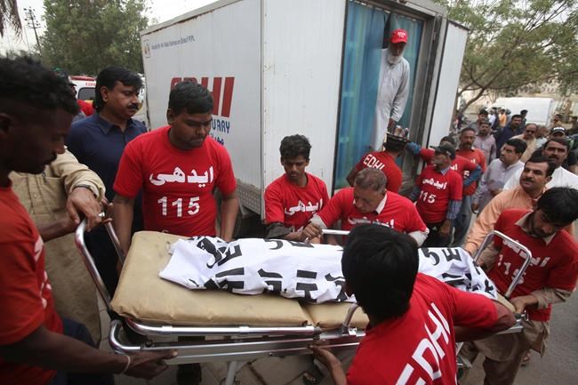 Police: 5 children die of food poisoning in Pakistan | iNFOnews.ca