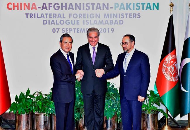 Pakistan hosts China, Afghanistan for talks on trade, peace | iNFOnews.ca