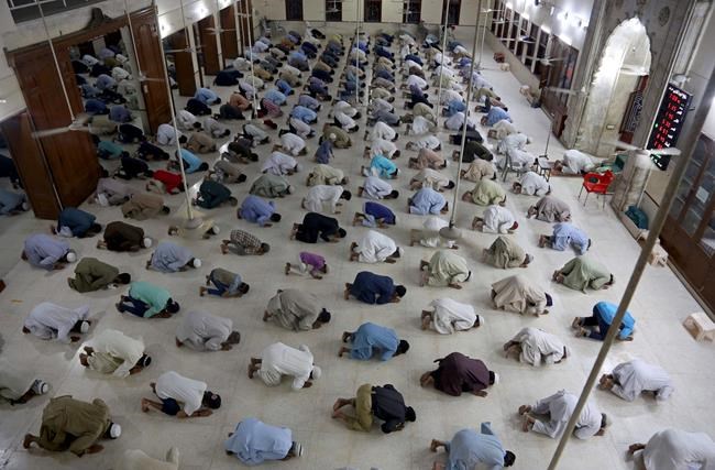 Virus warnings back safety over tradition during Ramadan | iNFOnews.ca