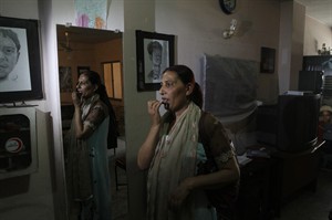 With new status, transgender Pakistanis run for election for the first time, hoping for voice | iNFOnews.ca CP22975735