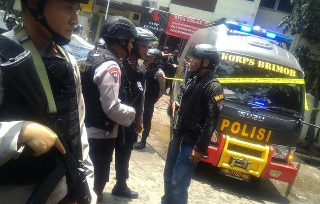 Indonesia police shoot dead suspected militant during attack | iNFOnews.ca
