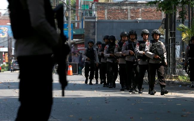 5 police, inmate dead in Indonesia prison riot; hostage held | iNFOnews.ca 5 police, inmate dead in Indonesia prison riot; hostage held | iNFOnews.ca