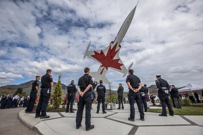 Local legion honours victim, survivor of Snowbirds crash in Kamloops, B.C. | iNFOnews.ca CP1617943626