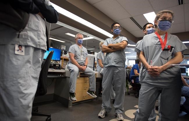 Canadians maintain strong trust in doctors and scientists during pandemic | iNFOnews.ca Canadians maintain strong trust in doctors and scientists during pandemic | iNFOnews.ca