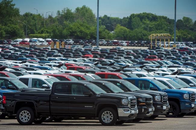 Auto sales recovery plateaus in August, with fewer sales than last summer | iNFOnews.ca
