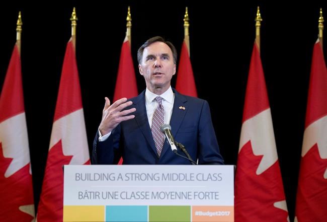 Feds see slimmer deficits in budget that makes 'big bets' on high-growth sectors | iNFOnews.ca