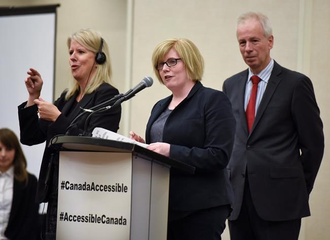 Documents show federal officials looked at new official language: sign language | iNFOnews.ca