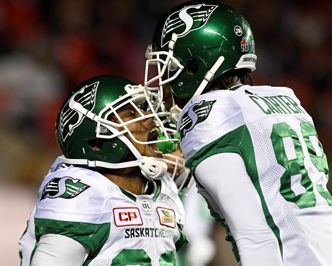 Roughriders storm back from 17-point deficit to down Redblacks 18-17 | iNFOnews.ca Roughriders storm back from 17-point deficit to down Redblacks 18-17 | iNFOnews.ca