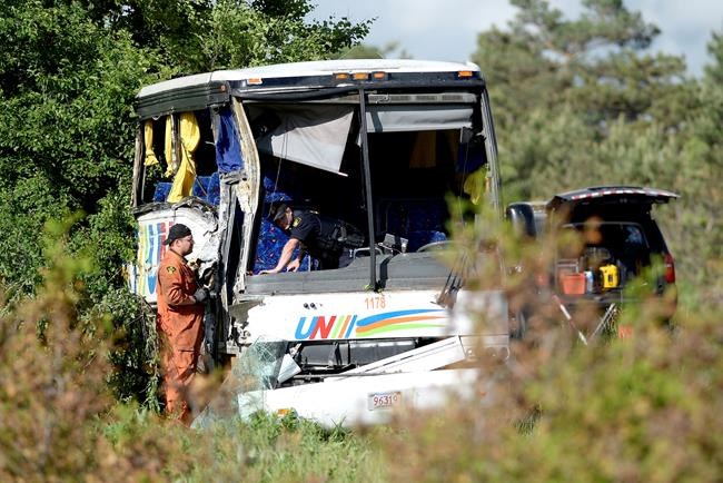 Chinese tourist, 54, declared dead after bus crash in eastern Ontario | iNFOnews.ca Chinese tourist, 54, declared dead after bus crash in eastern Ontario | iNFOnews.ca