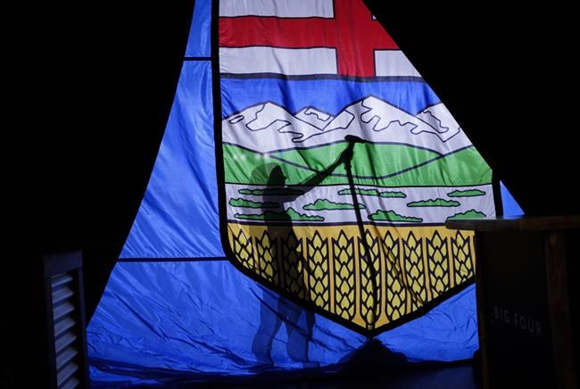 Golf and camping: Alberta's emergence from COVID shutdown includes the outdoors | iNFOnews.ca