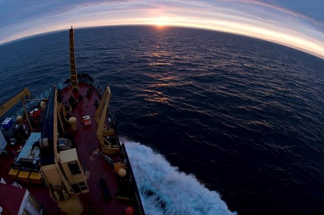 Forever in blue jeans? Cotton fibres, microplastics pervade Eastern Arctic | iNFOnews.ca Forever in blue jeans? Cotton fibres, microplastics pervade Eastern Arctic | iNFOnews.ca