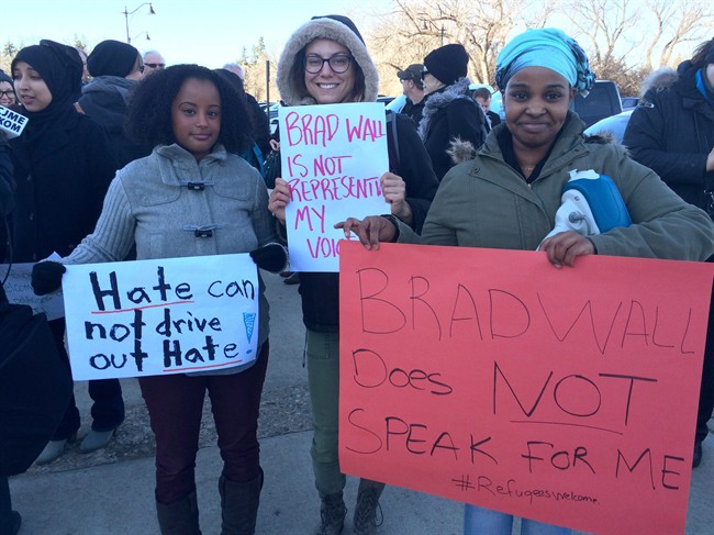 Wall's call to suspend refugee plan 'irresponsible:' Islamic social services | iNFOnews.ca CP35358872
