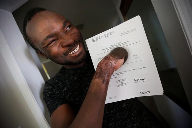Refugee claimant who walked across Manitoba border granted refugee status | iNFOnews.ca