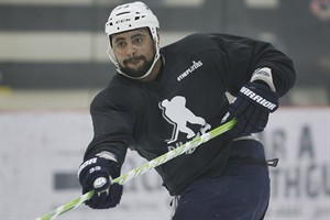 Hainsey, Pavelec and Byfuglien join Jets in Winnipeg as season nears | iNFOnews.ca CP21491336