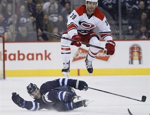 Three goals in three minutes enough for Carolina to topple Winnipeg 3-2 | iNFOnews.ca CP27696355