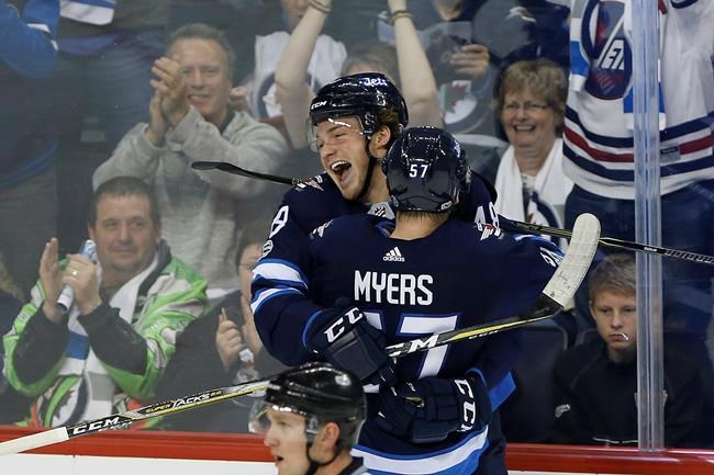 Blake Wheeler with hat trick in five-goal first period, Jets beat Penguins 7-1 | iNFOnews.ca Blake Wheeler with hat trick in five-goal first period, Jets beat Penguins 7-1 | iNFOnews.ca