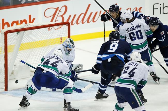Patrik Laine and Bryan Little lift Winnipeg Jets over Vancouver Canucks 4-1 | iNFOnews.ca