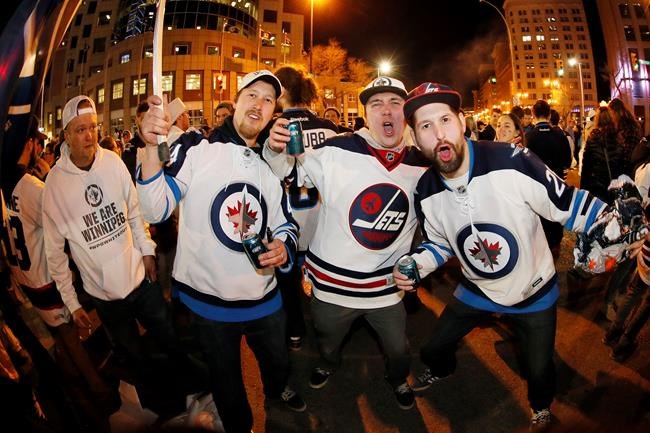 One of the top NHL teams will go home after Jets-Predators series | iNFOnews.ca