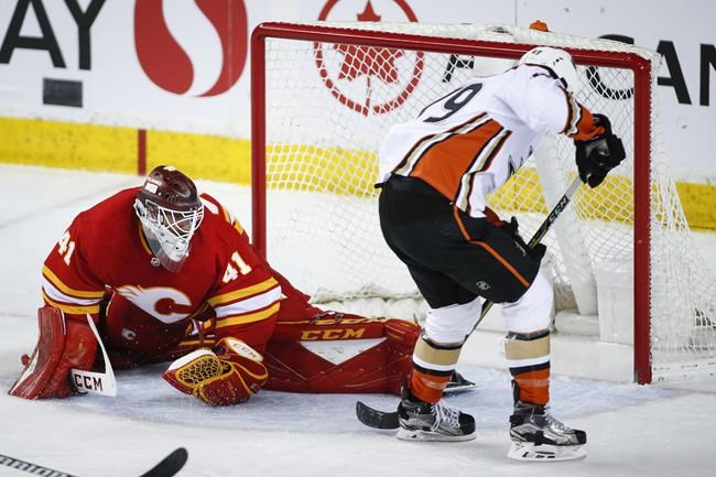 Sean Monahan's four-point effort leads Calgary to 6-1 win over Anaheim | iNFOnews.ca