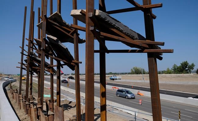 First Nation wants controversial sculpture by New York artist taken down | iNFOnews.ca First Nation wants controversial sculpture by New York artist taken down | iNFOnews.ca