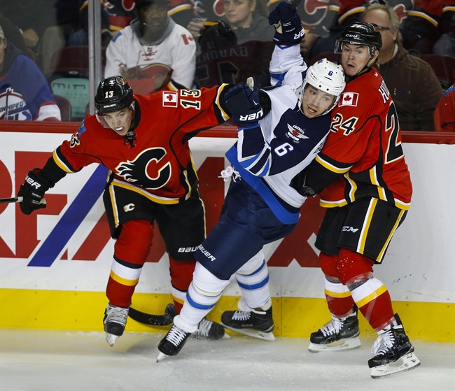 D-man Ben Chiarot scores his third of pre-season as Jets beat Flames 3-2 | iNFOnews.ca CP34818998