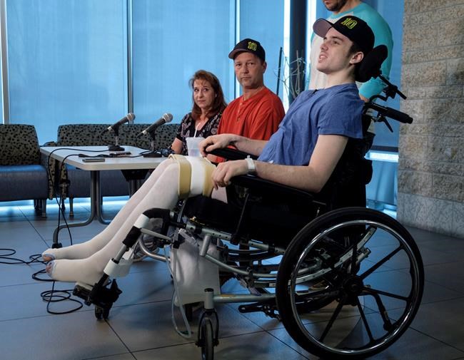 'I couldn't move my body': Paralyzed Humboldt Broncos player recalls bus crash | iNFOnews.ca