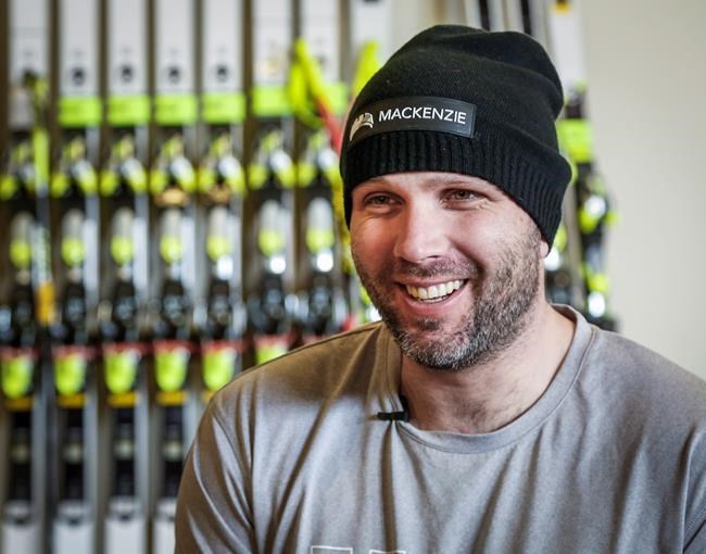 Guay, Osborne-Paradis lead Canada's alpine team into 2017-18 season | iNFOnews.ca